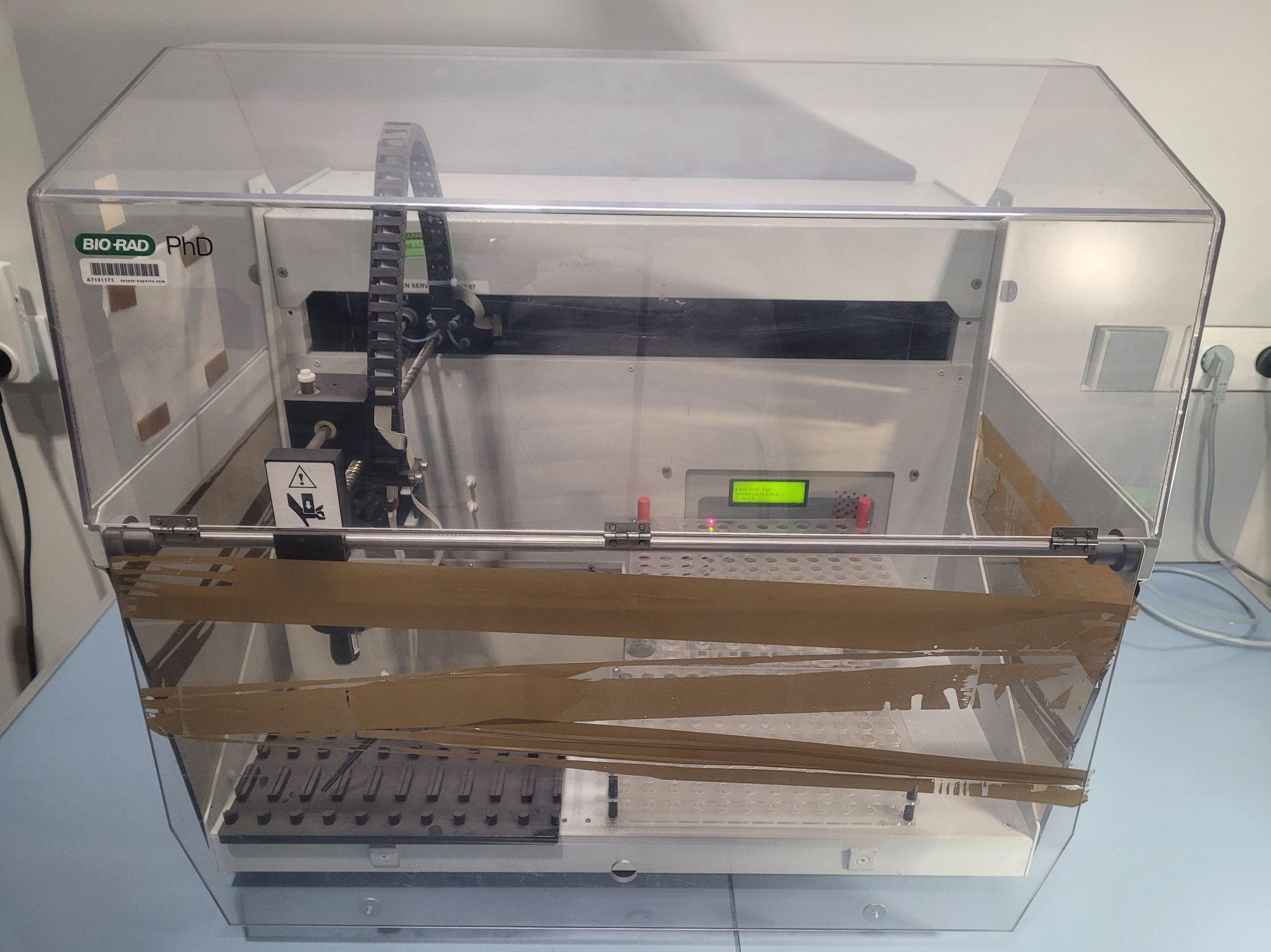 Bio-Rad Phd System laboratory analyzer for parts