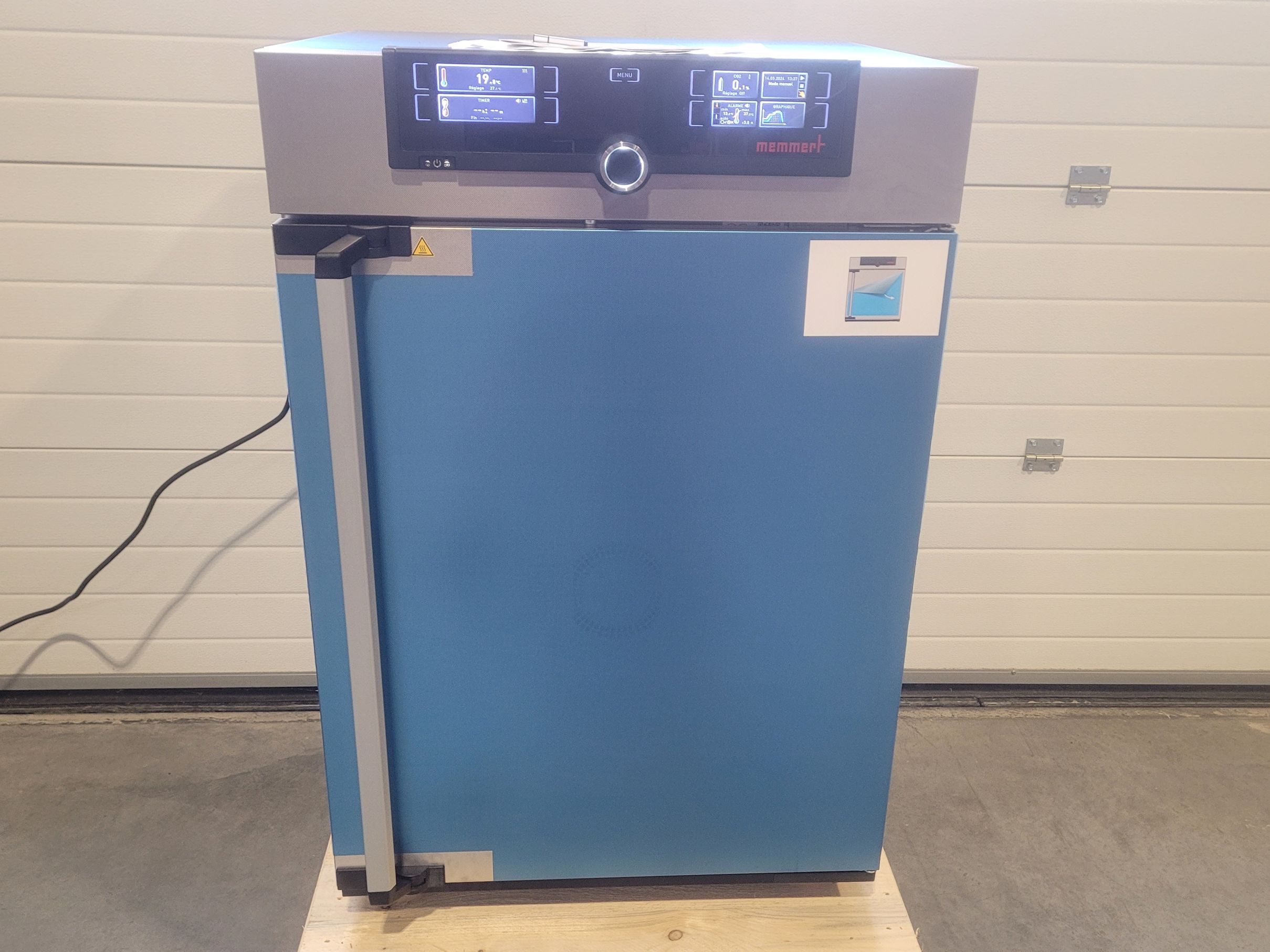 MEMMERT ICO150 Co2 incubator / oven