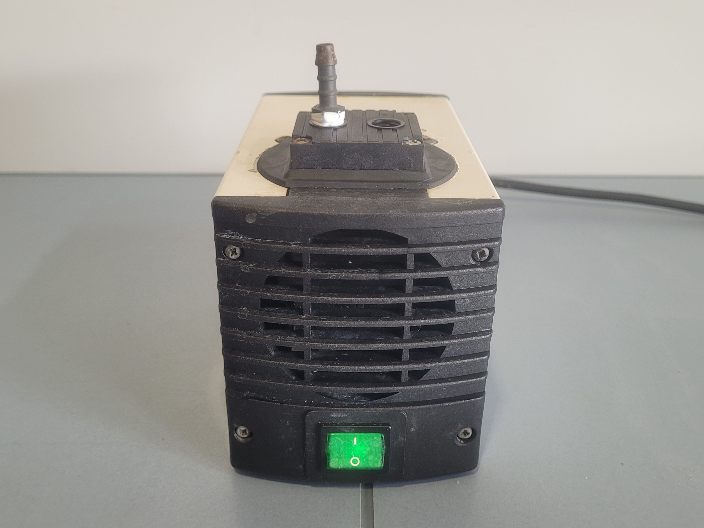 KNF Mini diaphragm vacuum pump LABOPORT N 86 KT.18