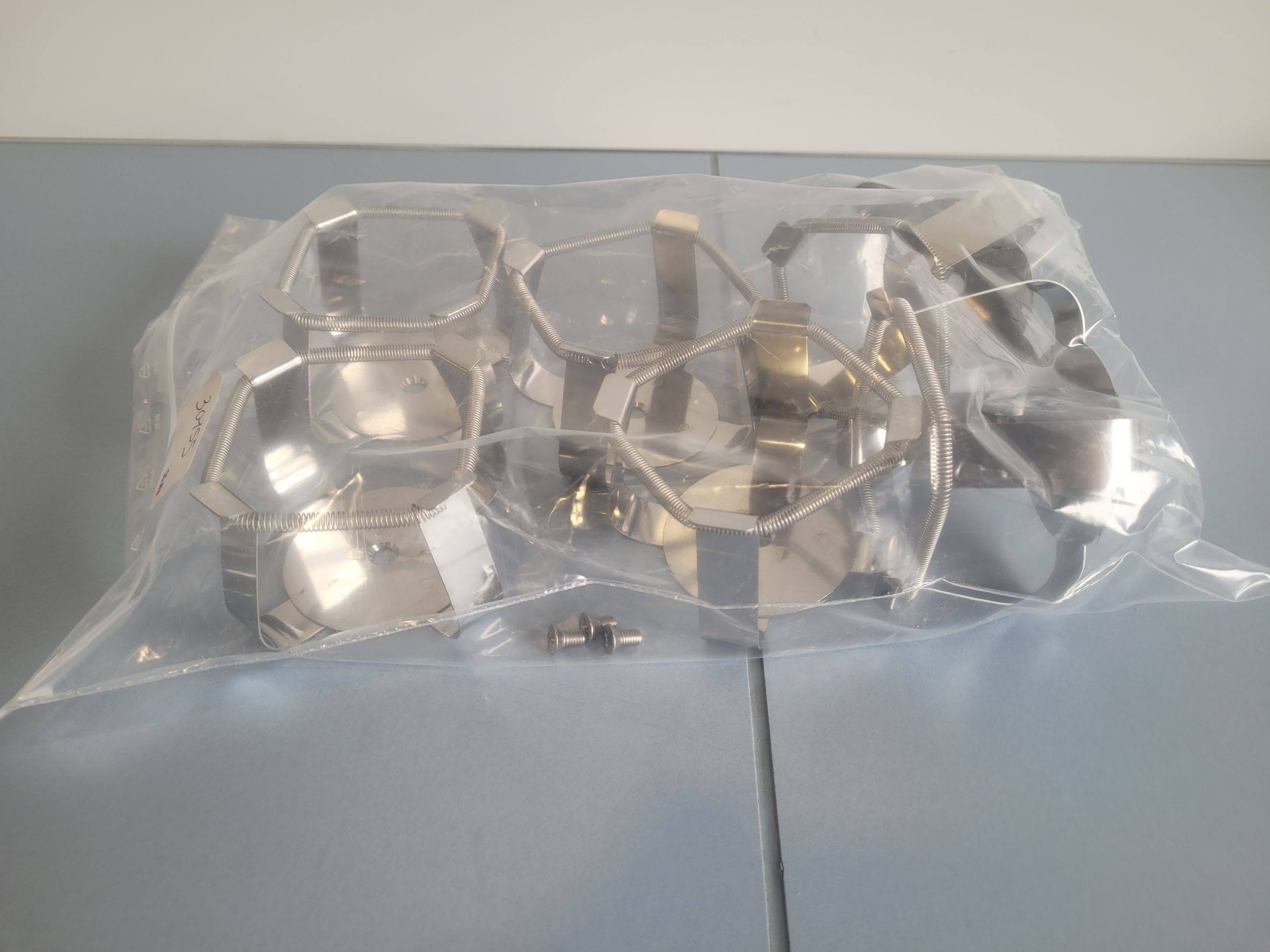 set of 6 stainless steel pliers / clamps for stirring platform - 300 ml Erlenmeyer