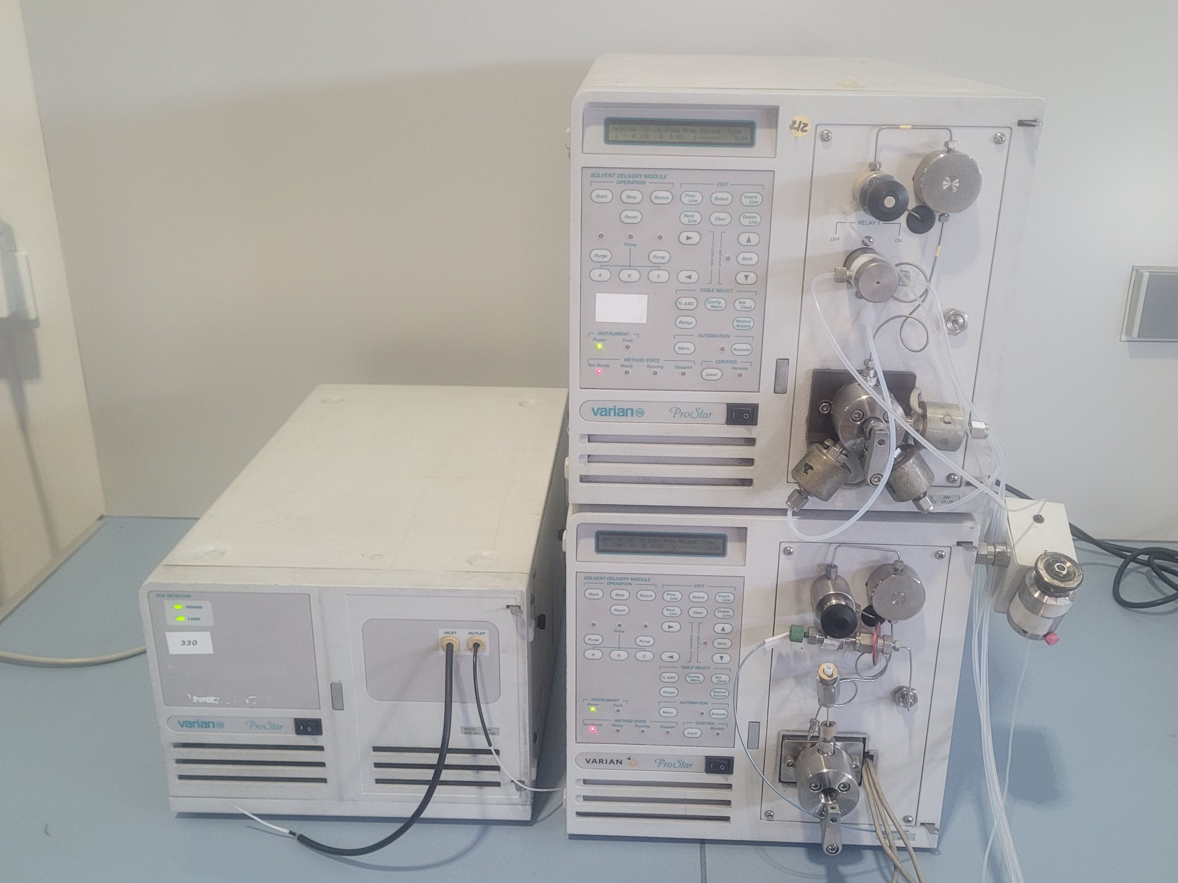 3 modules VARIAN PROSTAR HPLC 330 / 230 / 240I