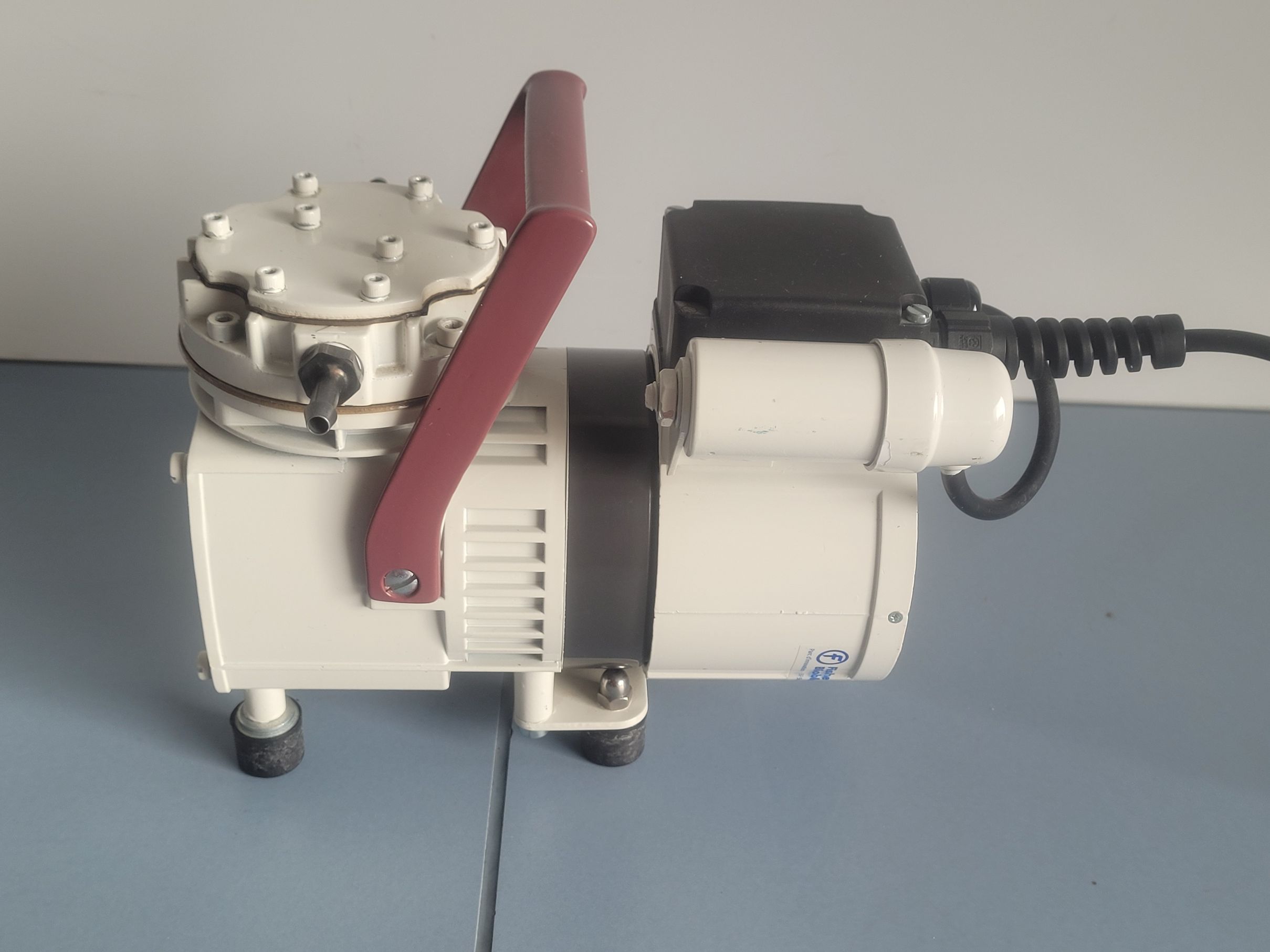 Diaphragm vacuum pump KNF N022AN.18
