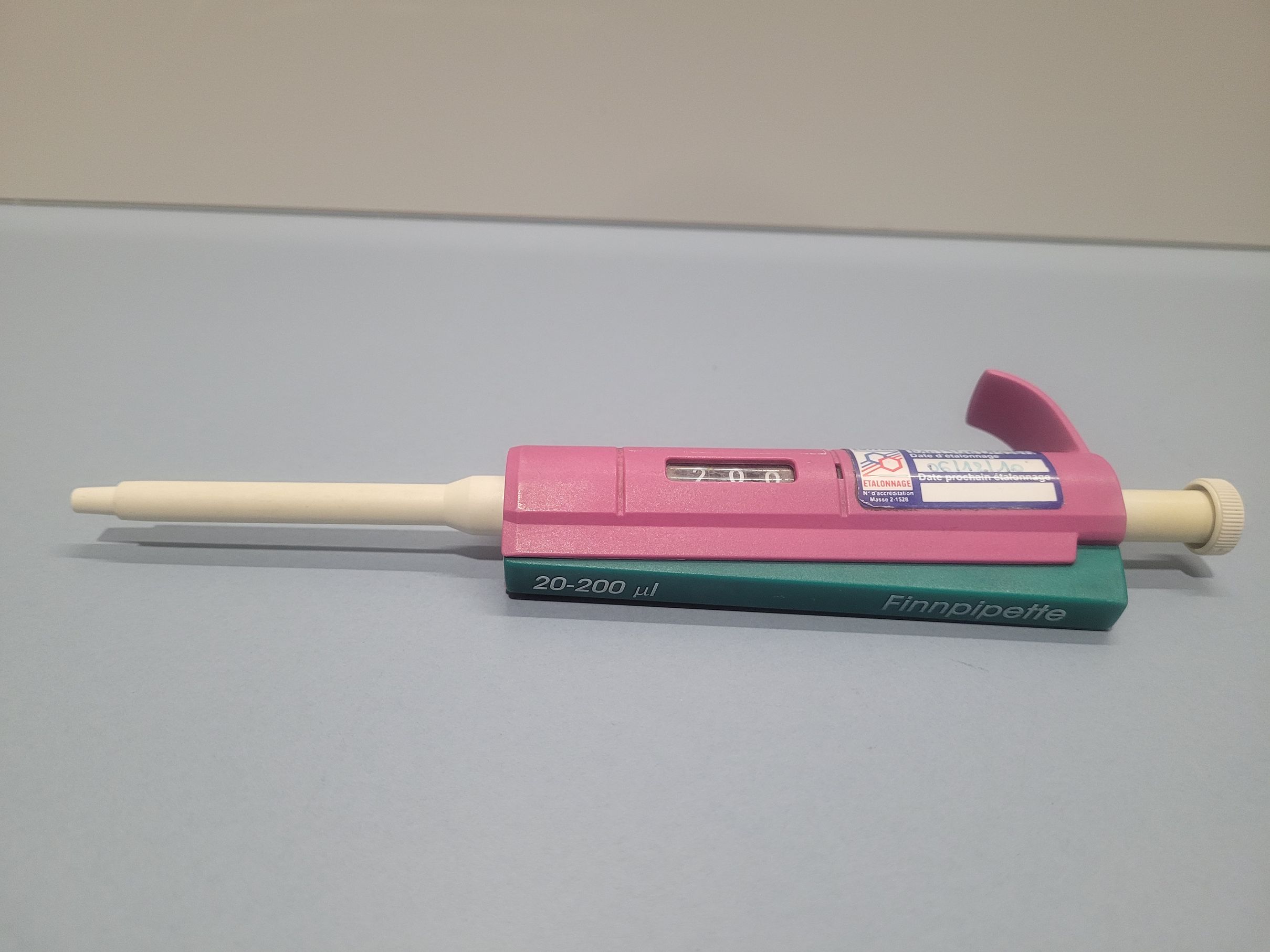Thermo Scientific Electron Finnpipette 20-200µL Laboratory Pipette