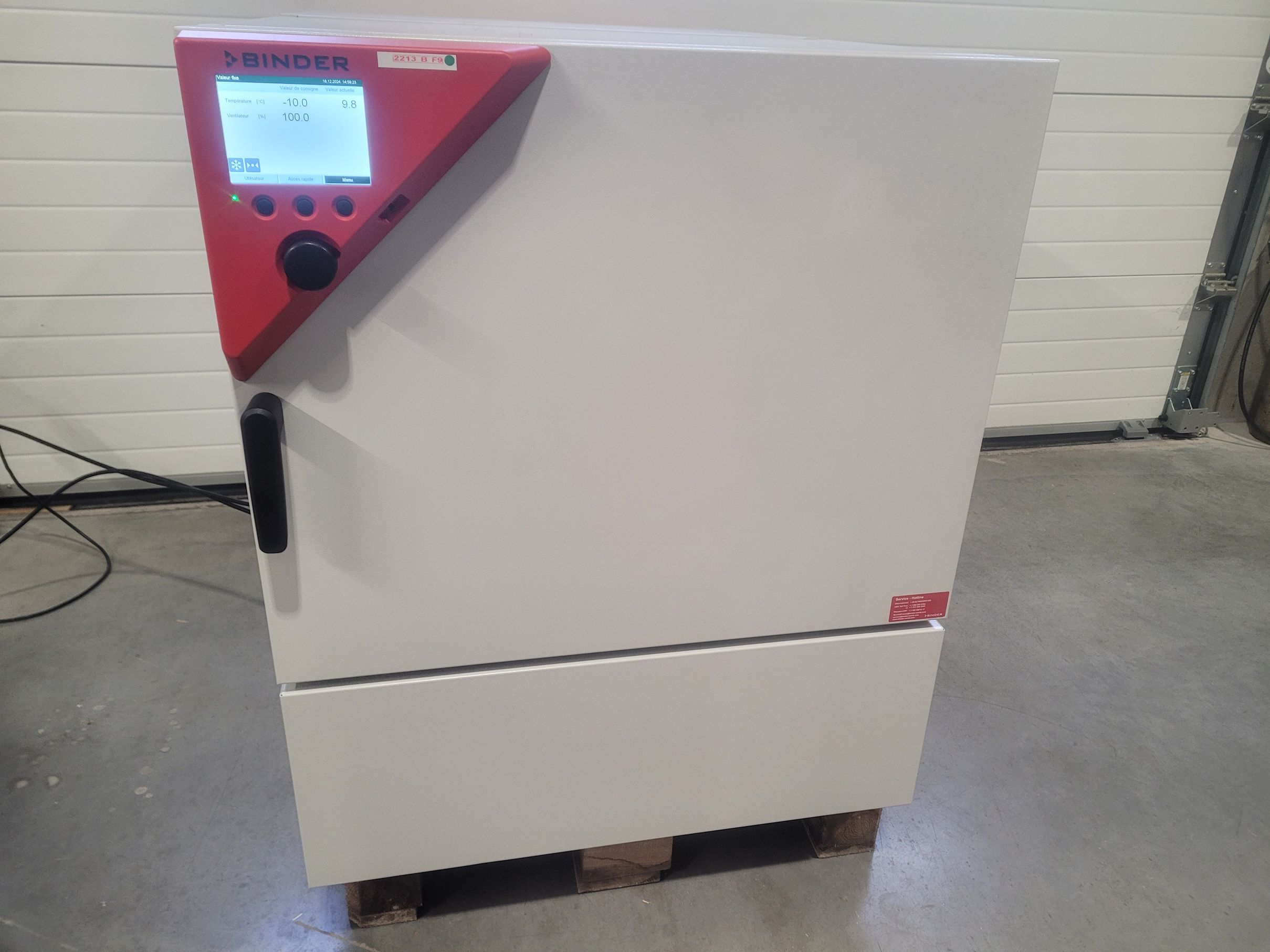 BINDER KB-115 refrigerated incubator / drying oven with forced convection 100°C