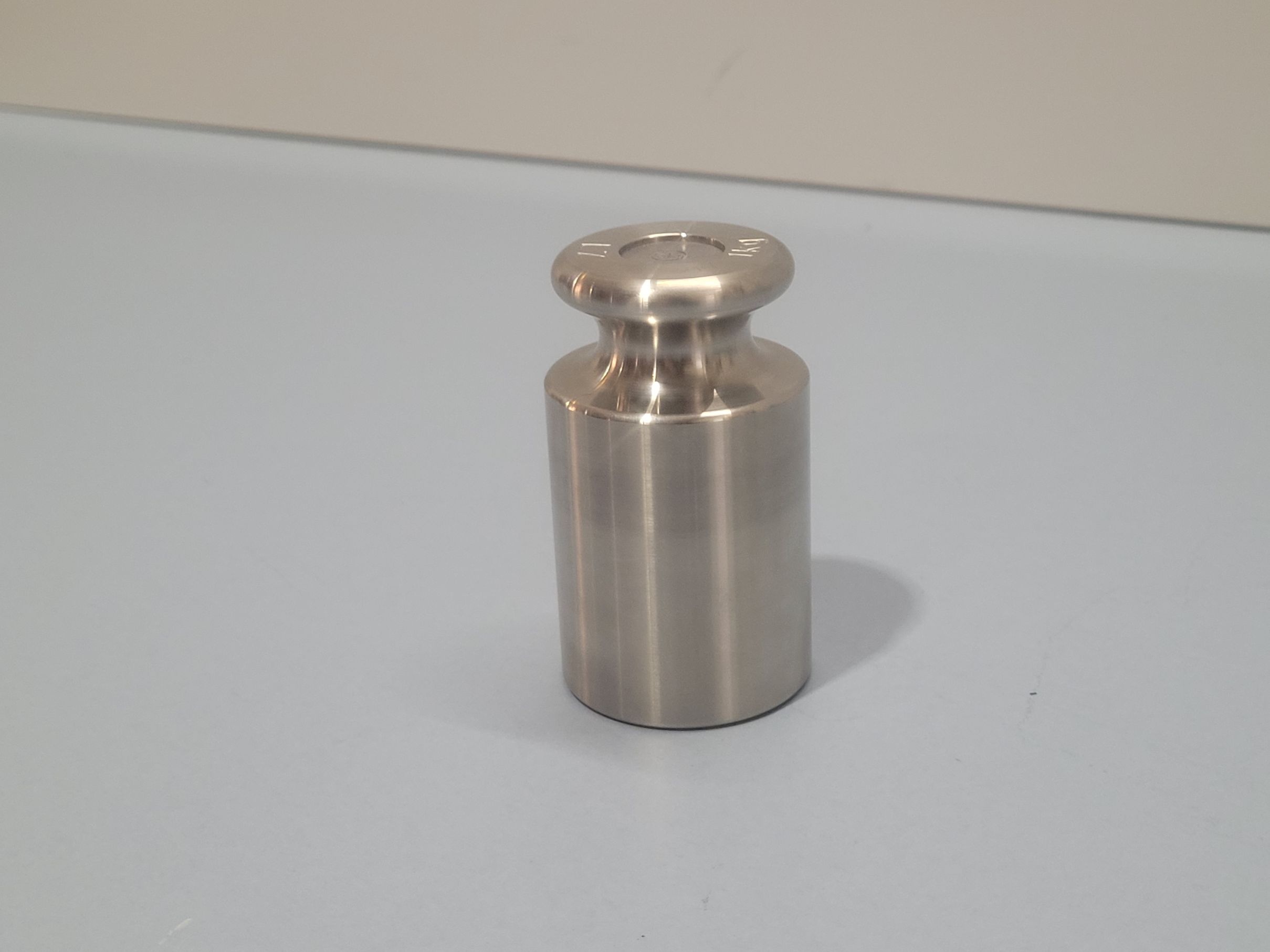 ZWIEBEL calibration weight 1kg class M1 INOX