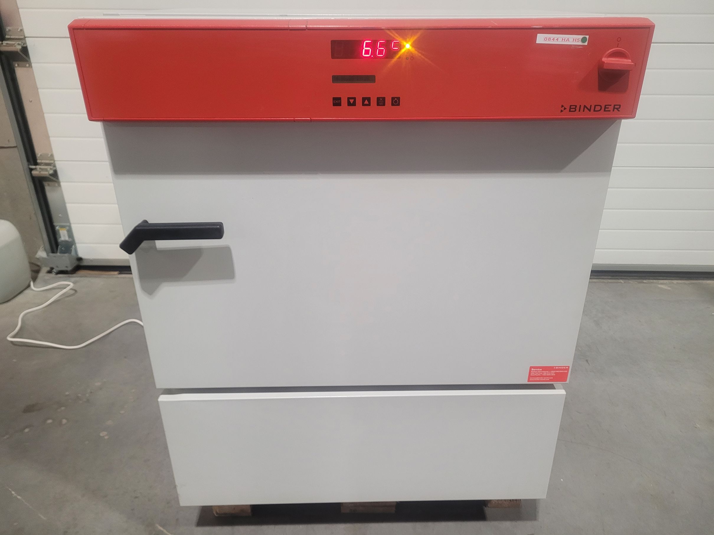 BINDER KB-115 refrigerated incubator / drying oven with forced convection 100°C