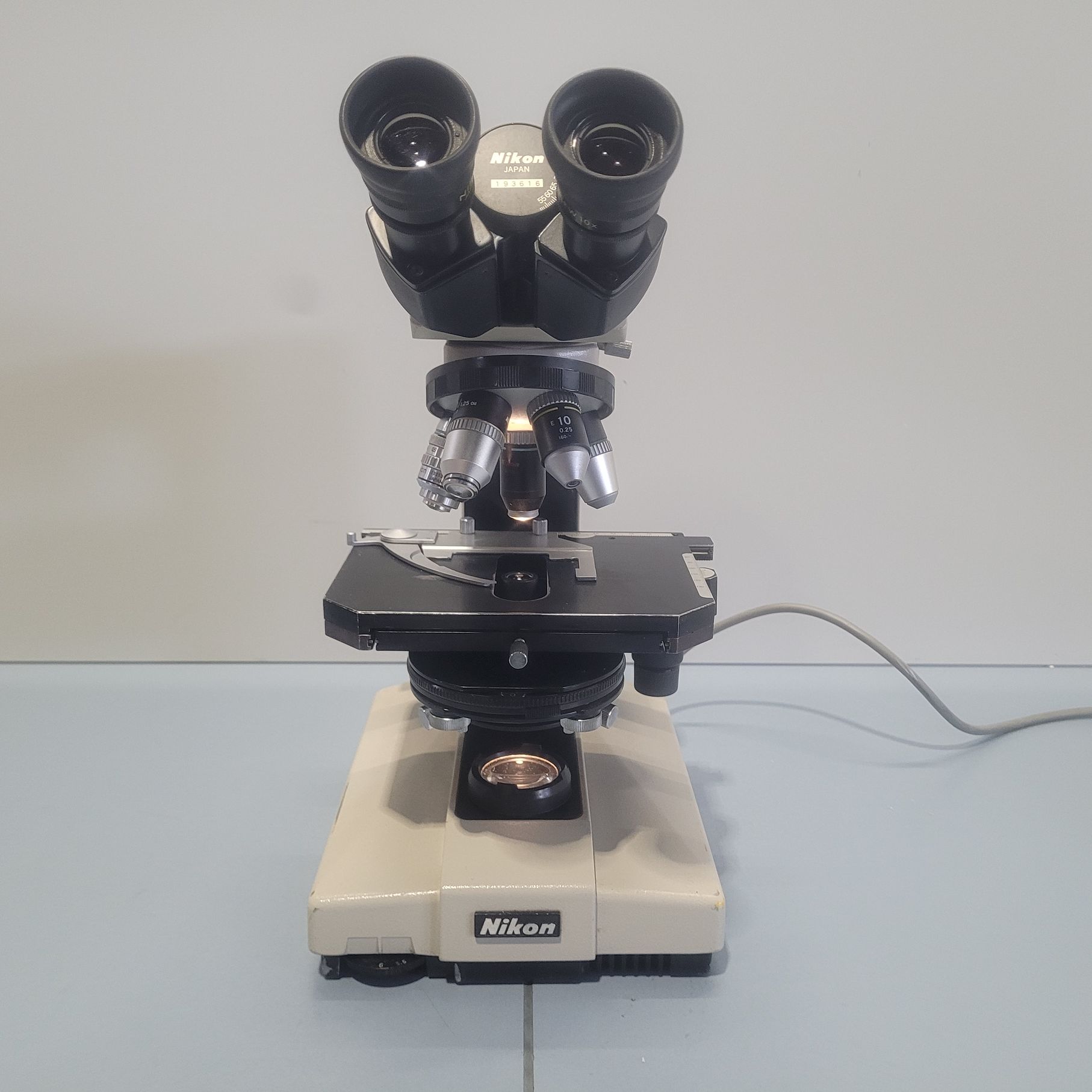 NIKON LABOPHOT Microscope - 4 Objectives