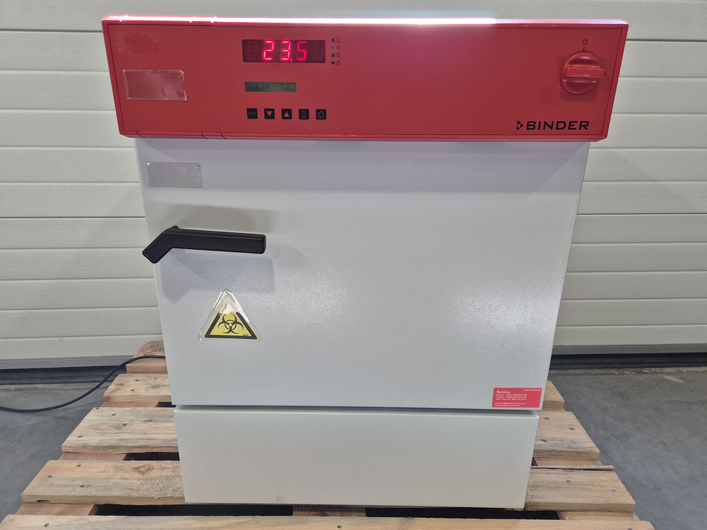 BINDER KB-53 refrigerated incubator / drying oven with forced convection 100°C