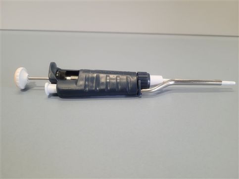 Gilson Pipetman P100 N Laboratory Pipette - Quantity 1