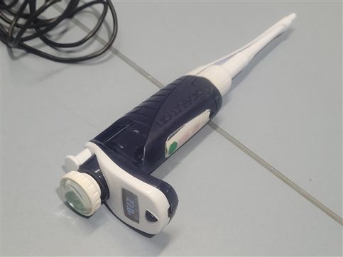 Single-channel electronic pipette F81044 GILSON P300M 20 to 300 µl