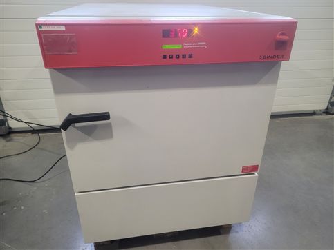 BINDER KB-115 refrigerated incubator / drying oven with forced convection 100°C