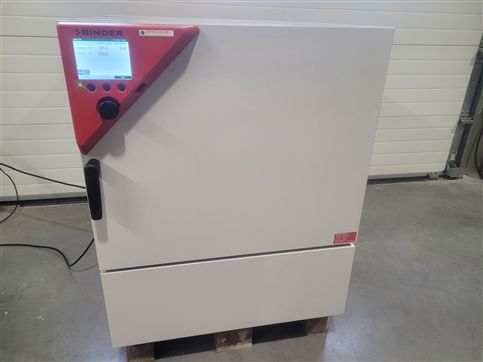 BINDER KB-115 refrigerated incubator / drying oven with forced convection 100°C