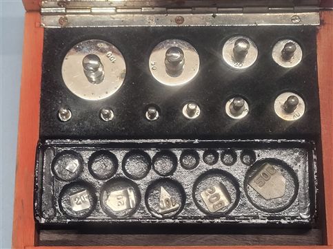 Set of 16 antique / vintage laboratory calibration weights 5mg to 100g