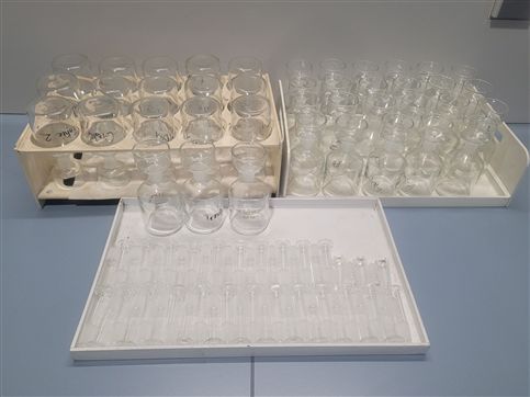 lot of 41 Karlsruhe KF12 250 ml bottles / BOD bottle