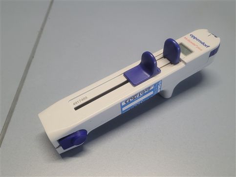 Repeater Plus / Multipette Plus EPPENDORF 1µl a 10 ml