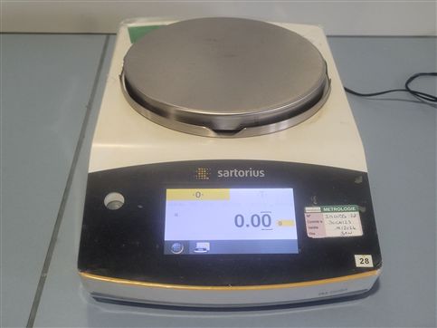 SARTORIUS QUINTIX 1102 1CFR Precision Balance 1100g / 0.01g