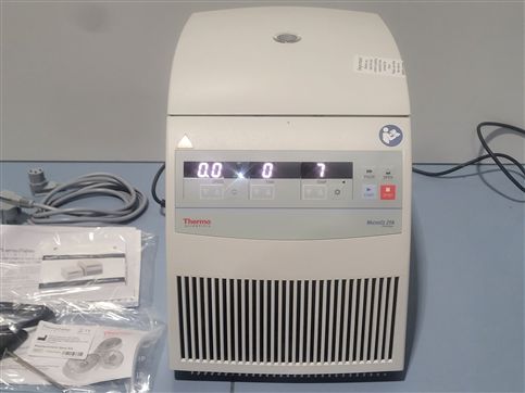 THERMO SCIENTIFIC MICRO CL21R Refrigerated Laboratory Centrifuge with Rotor 75003424
