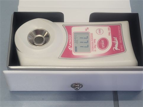 ATAGO PAL-39S Handheld Digital Refractometer (Hydrogen Peroxide)
