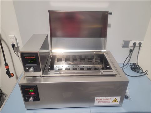 MEMMERT WNE 45 + SV2945 Laboratory Stirring Water Bath - 45 Liters