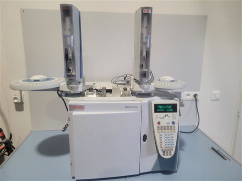 THERMO SCIENTIFIC TRACE GC ULTRA FID Gas Chromatograph + 2 AI1310 / AS3000 Autosamplers