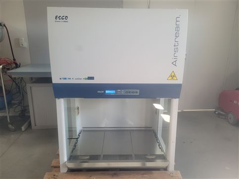 PSM / 900mm ESCO AIRSTREAM AC2-3E8 Microbiological Safety Cabinet