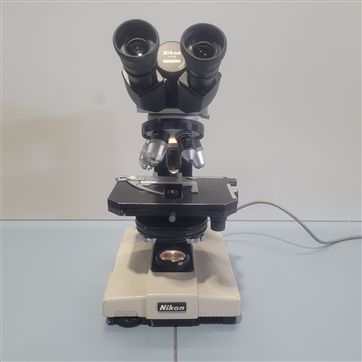 NIKON LABOPHOT Microscope - 4 Objectives