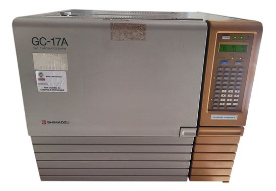 SHIMADZU GC-17A Gas Chromatograph