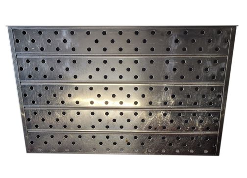 Perforated stainless steel shelves for MEMMERT type 500 incubator